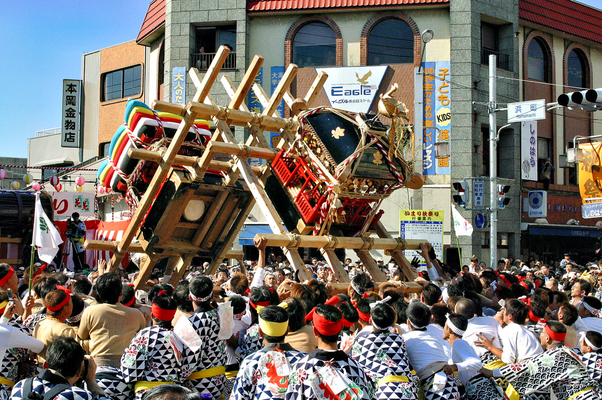 伊万里神社の御神幸祭、伊万里トンテントン祭り