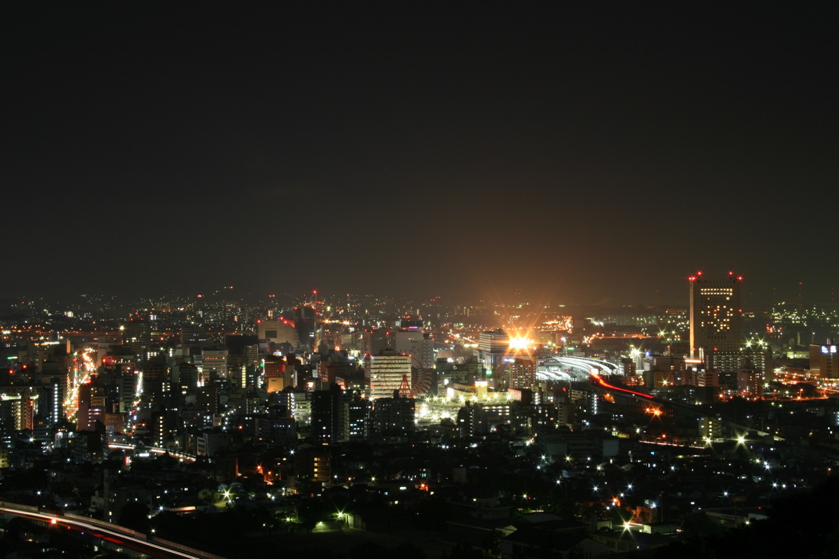 北九州工場夜景クルーズ：光と影の絶景に出会う船旅