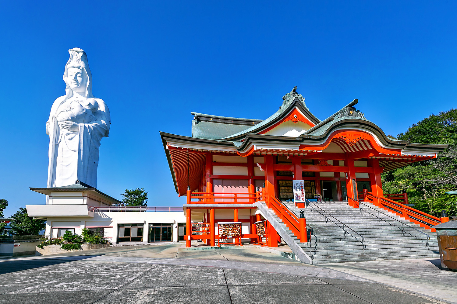 久留米成田山の節分会で福を掴もう！大迫力の豆まき＆豪華景品をゲット！