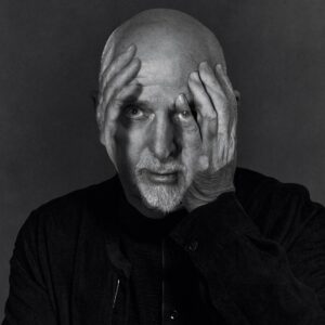 満月ごとに明かされる宇宙：ピーター・ガブリエル『i/o』、前例なきリリース戦略とファンダムの旅