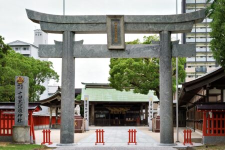 【福岡・博多】商売繁盛ならココ!「十日恵比須神社」と100万人が訪れる正月大祭ガイド