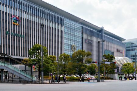 【福岡】九州の玄関口「JR博多シティ」完全ガイド！グルメ・屋上庭園・ショッピングの全貌